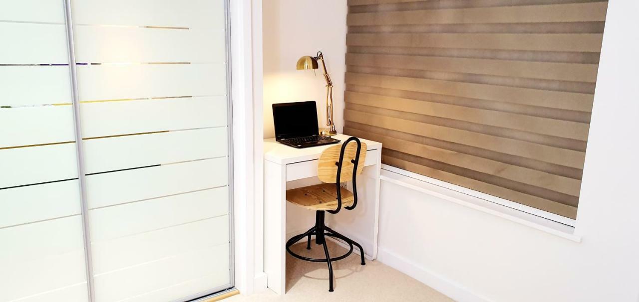 Northampton 2 Bedroom Town Centre Apartment Close To University, Hospitals, Brackmills Buitenkant foto